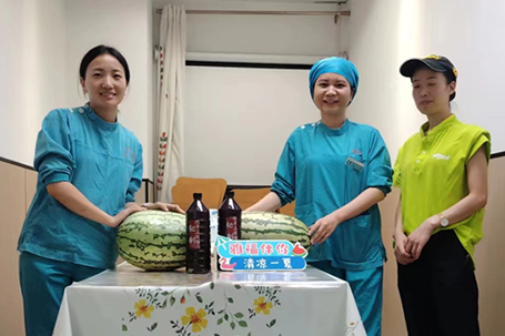 夏日清涼 關愛相伴