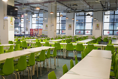 深夜清掃，保障用餐