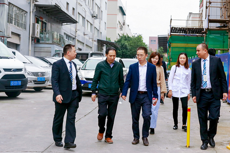 沙坪壩區(qū)食藥監(jiān)局領(lǐng)導(dǎo)一行，蒞臨雅福食品股份調(diào)研指導(dǎo)工作