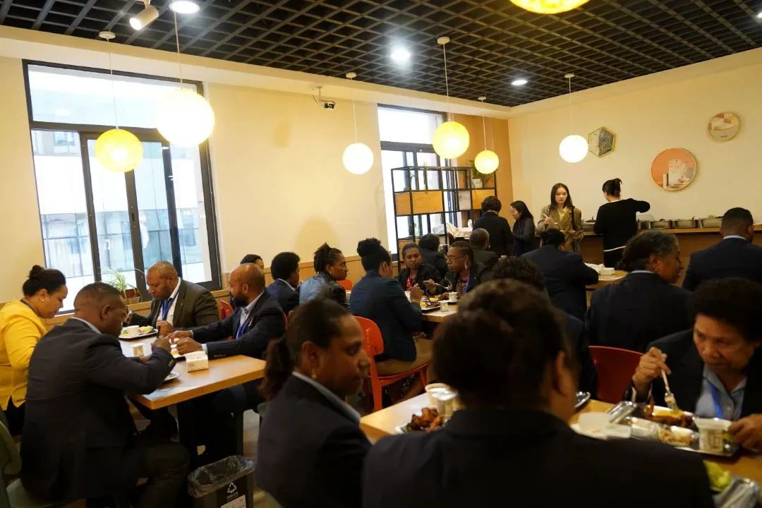 1704508716433383.jpg 001.jpg