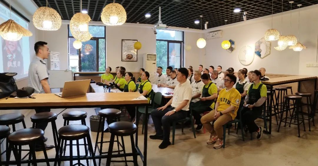 1718086165686622.jpg 001.jpg